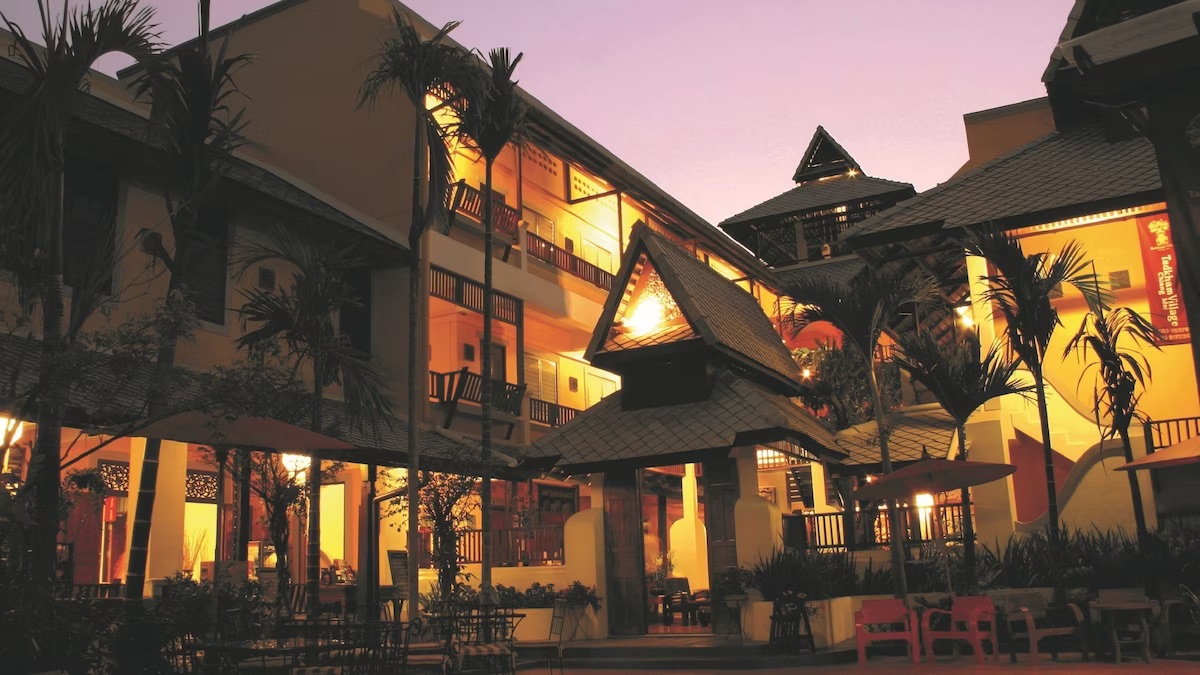 Tadkham Village Hotel
